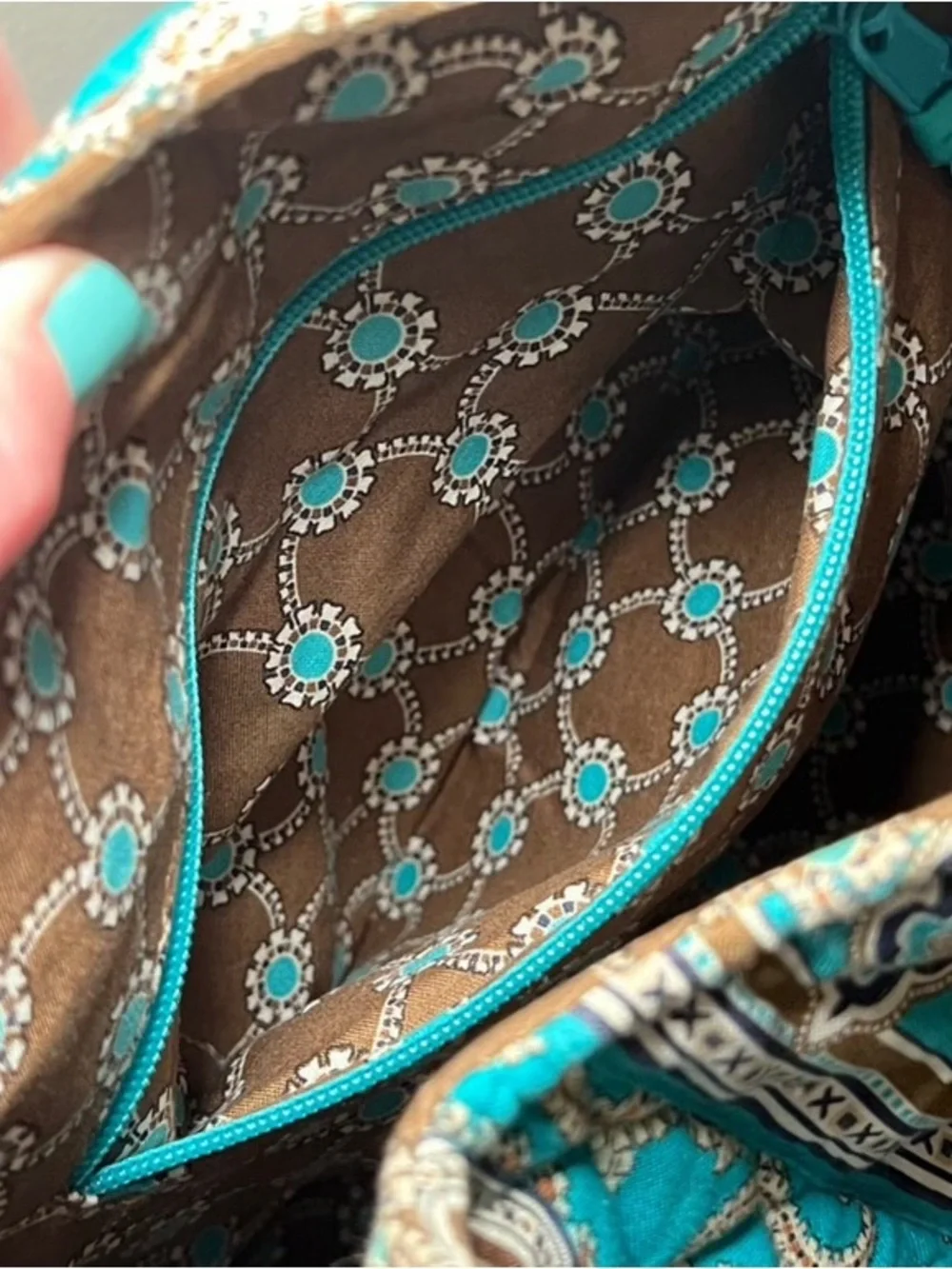 Vera Bradley Hobo Bag Quilted Shoulder Handbag Pockets Blue Turquoise Paisley